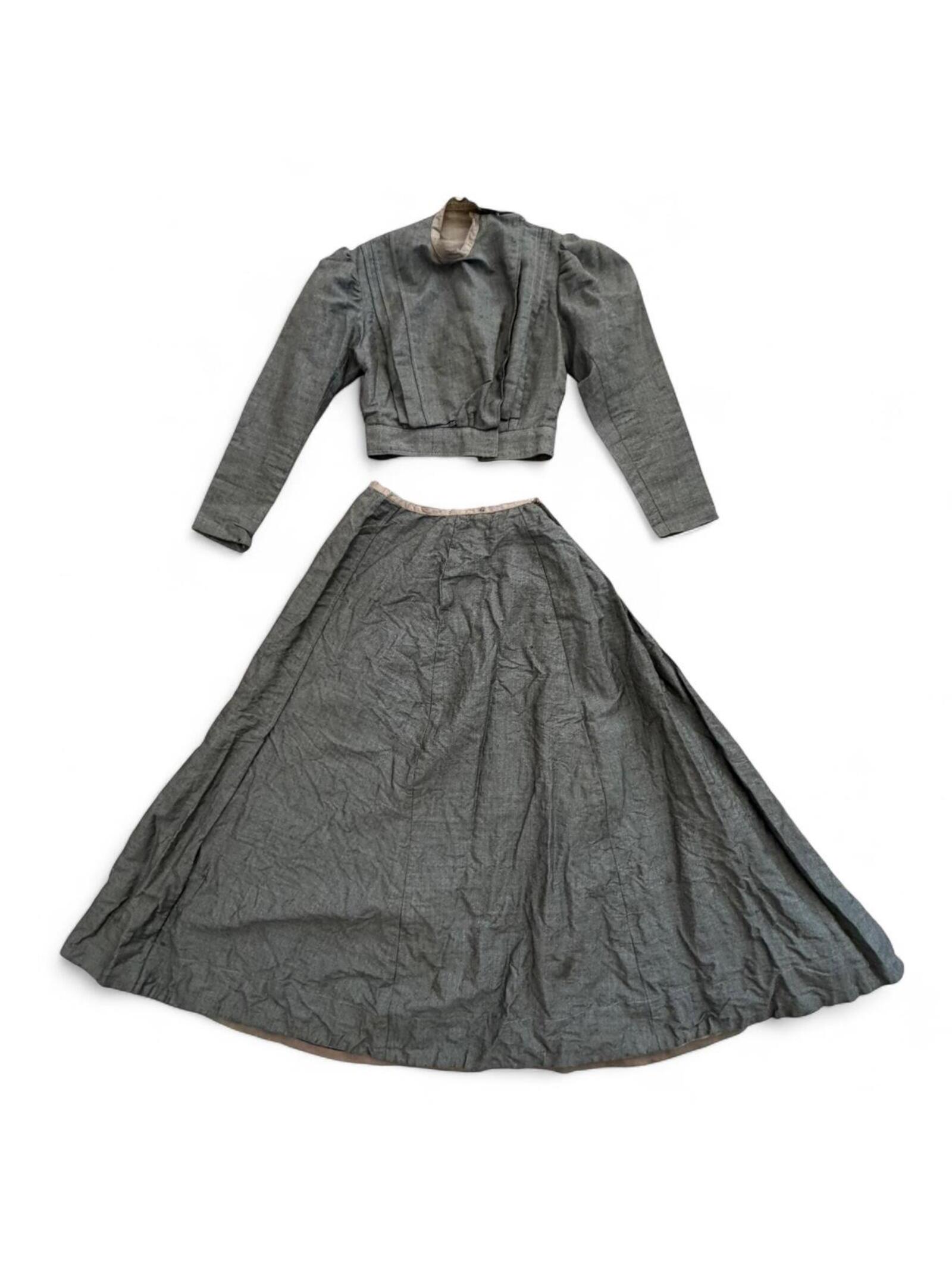 Vintage Two-Piece Gray Wool Skirt And Jacket Set